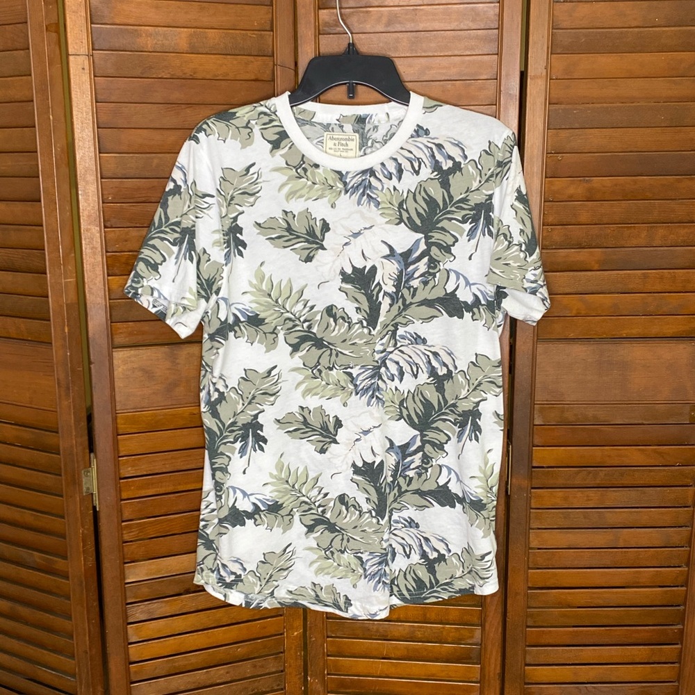 Abercrombie & Fitch Short Sleeve T-Shirt With Leaves  Mens Size Large
